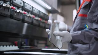 China Smart Electric Press Brake 40Ton 1600mm προς πώληση